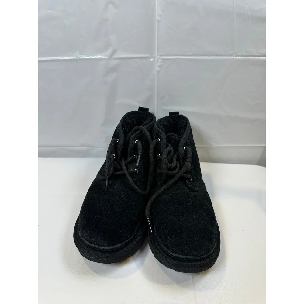 UGG Neumel Kids Suede Lace Up‎ Chukka Boots Black 1017320K